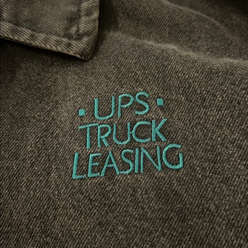 VTG Black and Green International Denim Men's Jacket with UPS hit